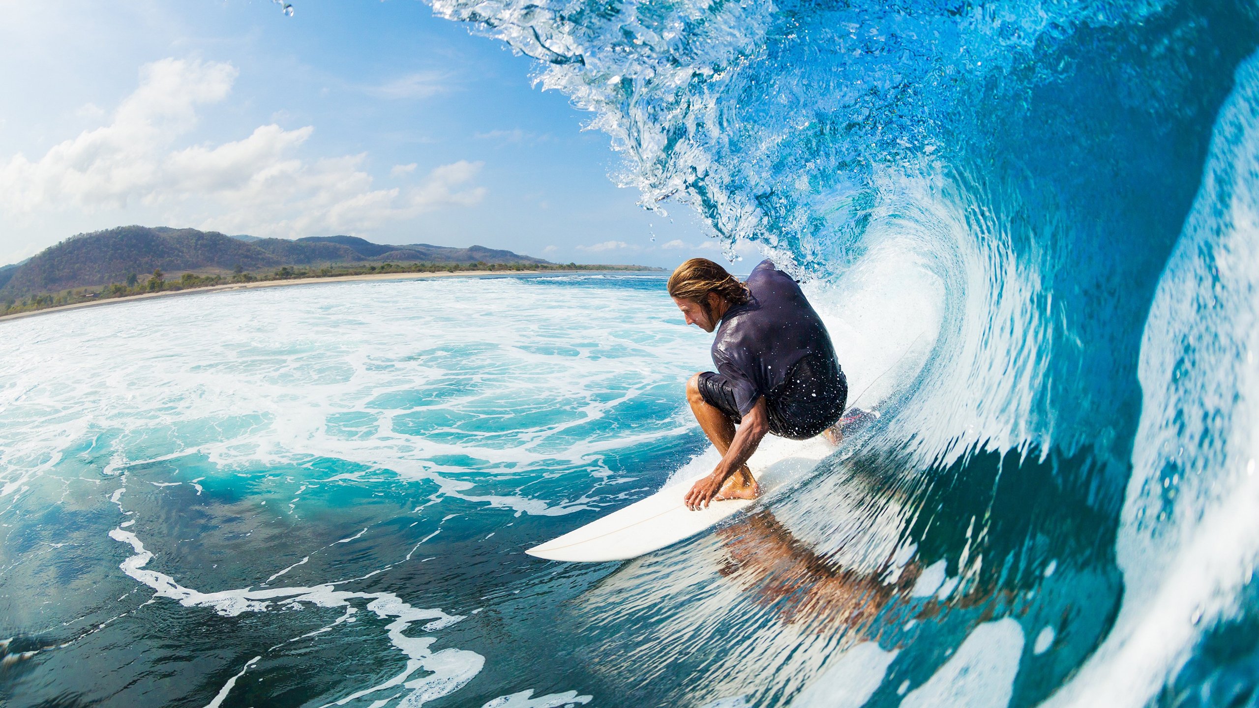 替补轮换发挥成胜负关键,替补队员被换下场后,在该局中可以再上场